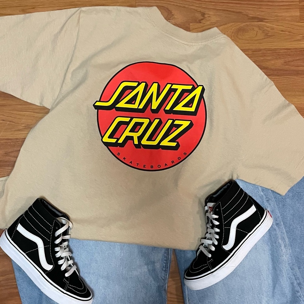 Santa Cruz Classic Dot Regular T-Shirt Cream/Tan/Red/Yellow Skateboarding Medium